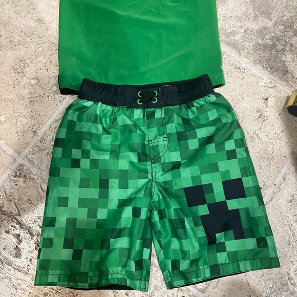 Minecraft Boys size small pool/beach top & swim trunks - Picture 3 of 8